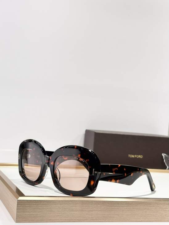 Picture of Tom Ford Sunglasses _SKUfw76324109fw